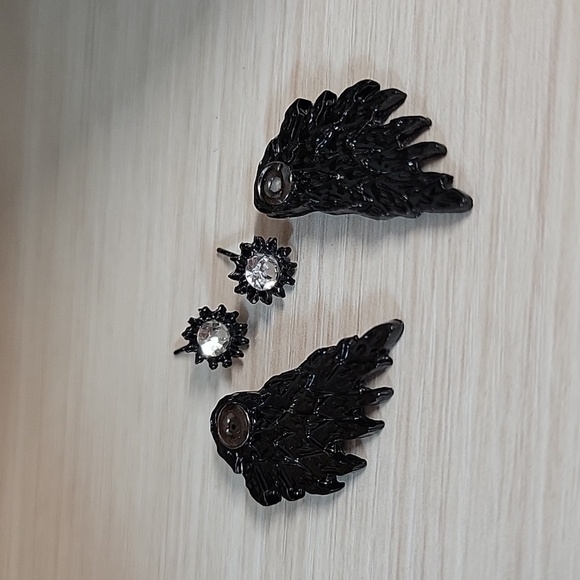 RAVEN'S WINGS FRONT/BACK EARRINGS - Picture 4 of 6